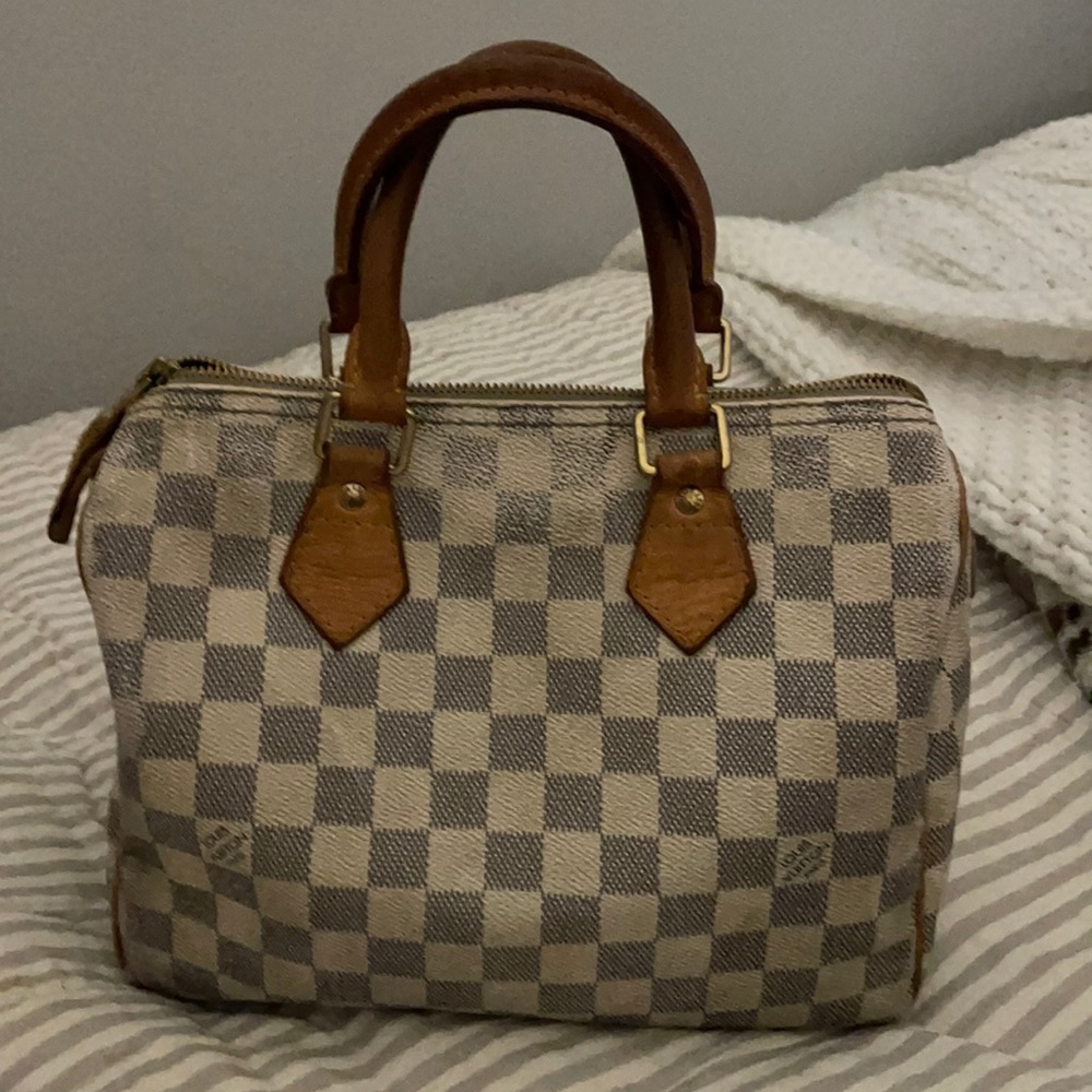 Louis Vuitton Speedy 25